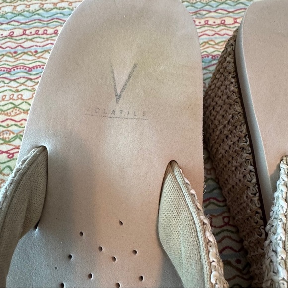 VOLATILE Island Wedge Sandals for Women Slip-On Thong Platform Style Size 9 - Picture 2 of 10